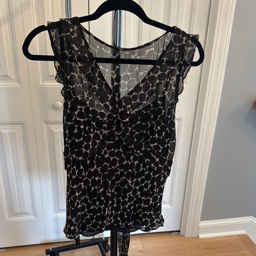 Black and White Sleeveless Top